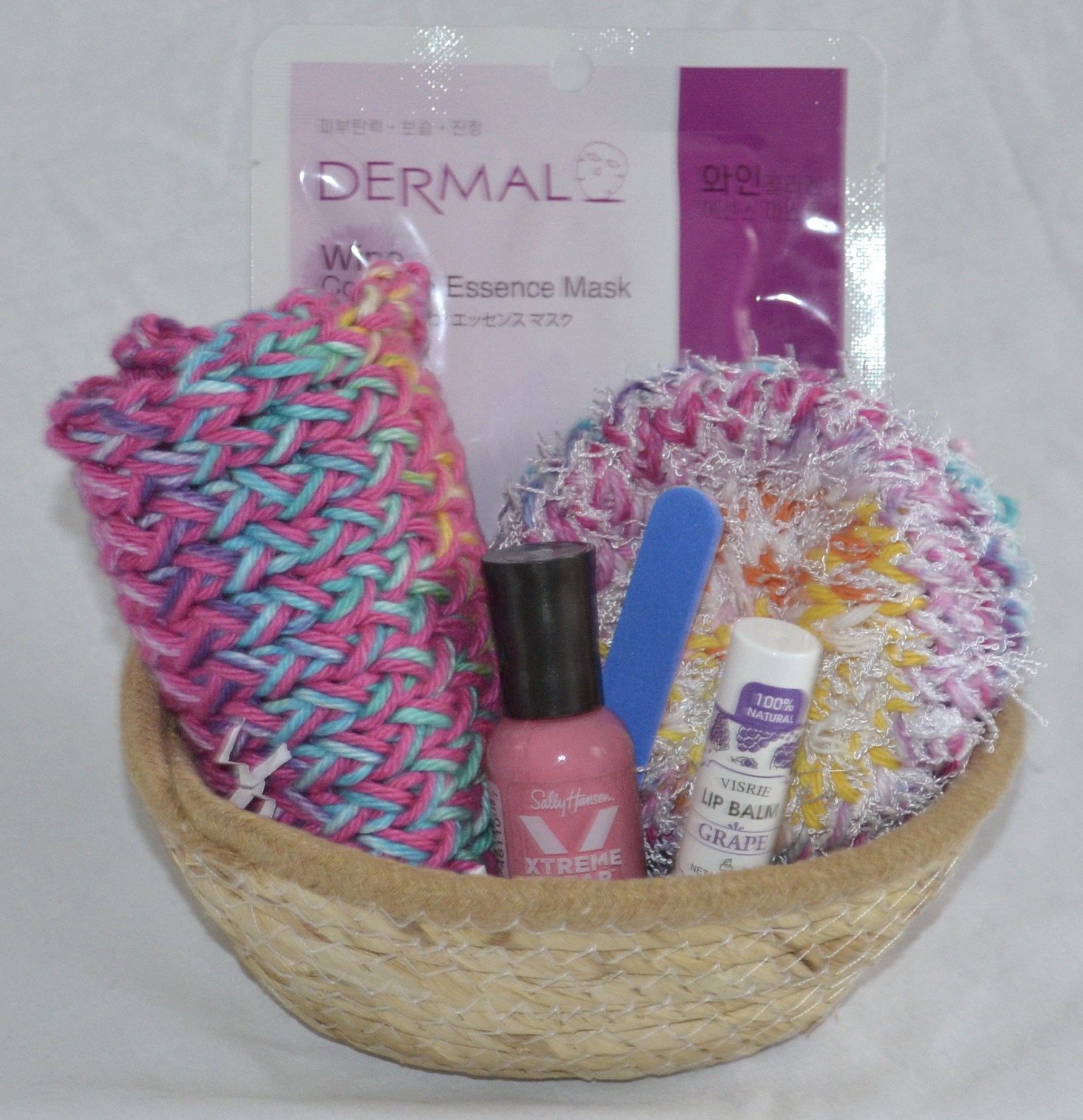 Unwrapped spa basket pink